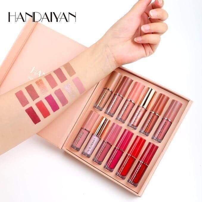 Velvet Matte Liquid Lipstick Set 12Pcs Product Name: Velvet Matte Liquid Lipstick Set 12Pcs Package Contains: It has 12 pcs Liquid Lipstick Set Color: Multicolor Product Quantity: 20 gm Finish: Matte Form: Liquid Combo: Pack of 12 Ideal for: Women Weight: